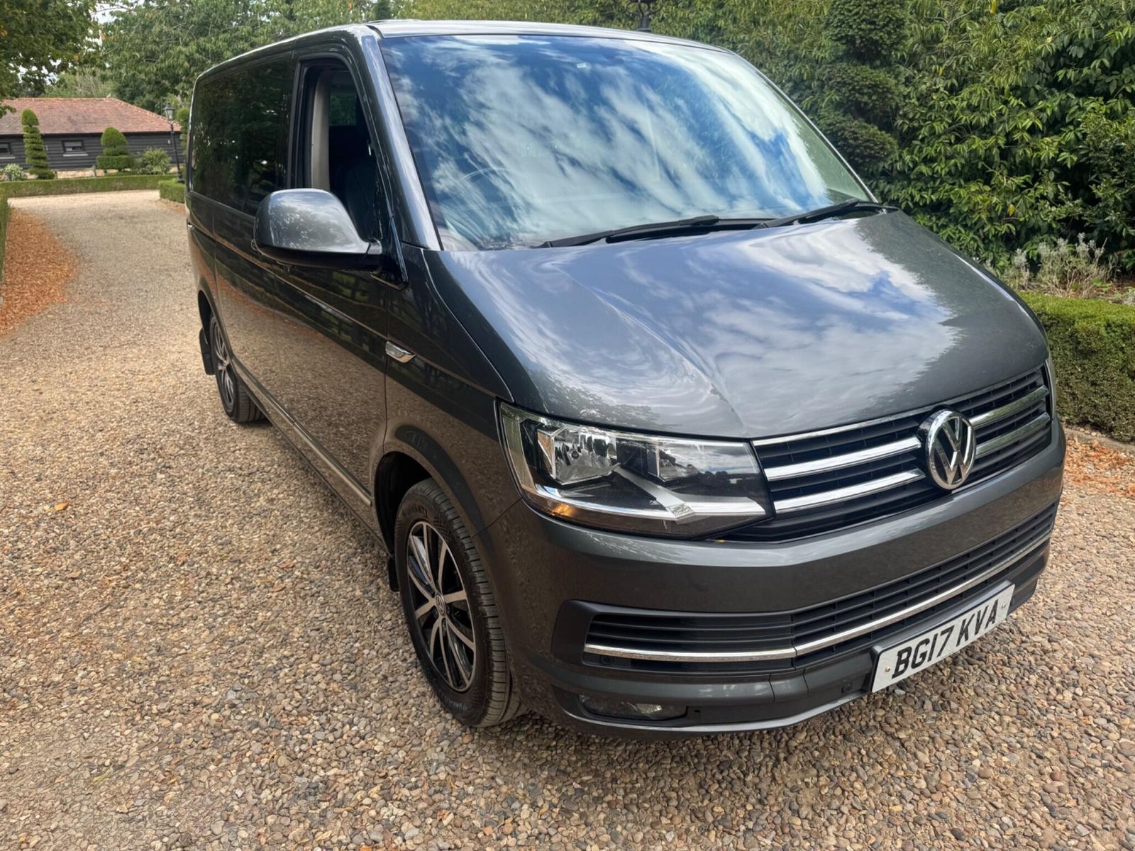 2017 Volkswagen Caravelle 2.0 BiTDI BlueMotion Tech Executive DSG Euro 6 (s/s) 5dr, lead photograph, from the Eurobrand advert
