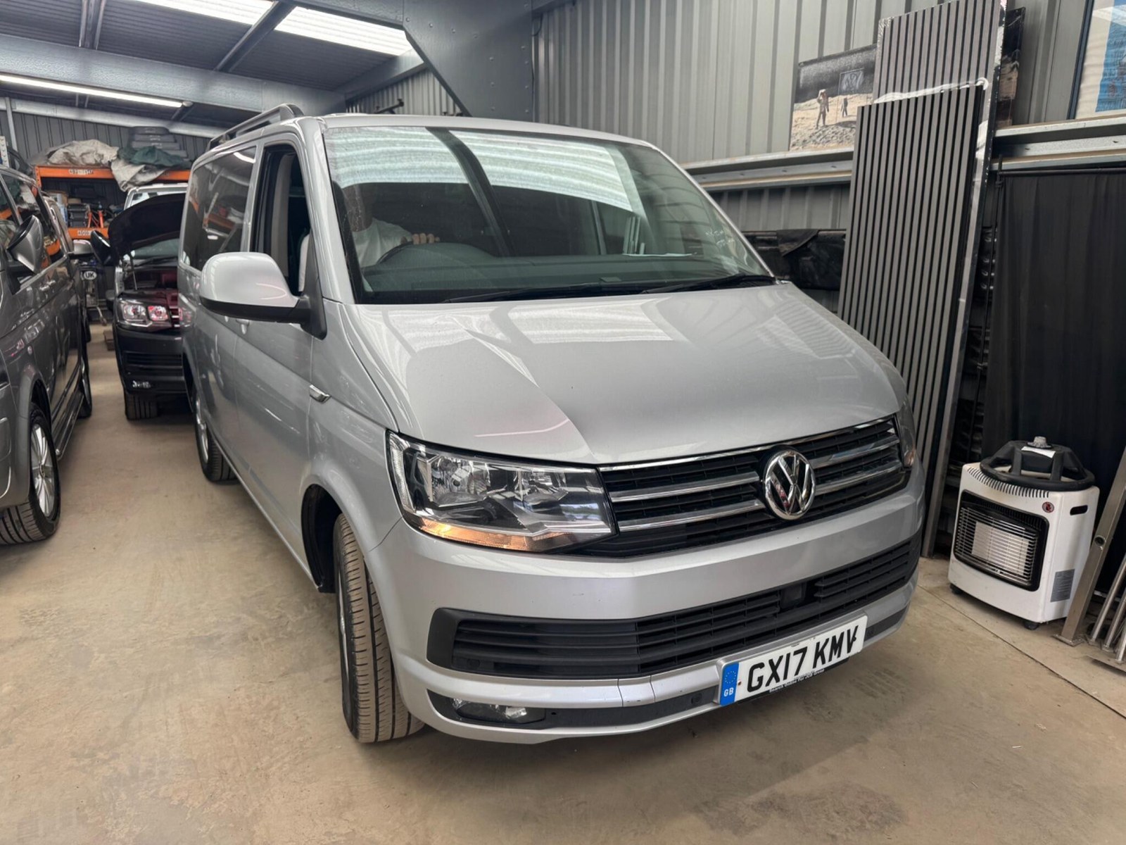 2017 Volkswagen Caravelle 2.0 TDI BlueMotion Tech Executive MPV 5dr Diesel Manual Euro 6 (s/s) (150 ps), lead photograph, from the Eurobrand advert